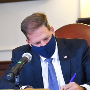 ‘Good Luck With That:’ NH Reacts to Sununu’s Statewide Mask Mandate