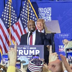 ‘Is This Trump Country?’ Tim Scott Endorses Trump at Concord Rally
