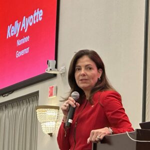 NH Republicans Embrace Ayotte, Mock Craig at Unity Breakfast