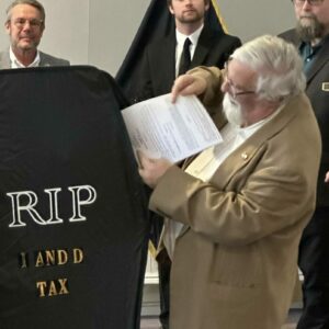 Republicans Mock, Dems Mourn as NH’s I&D Income Tax Ends