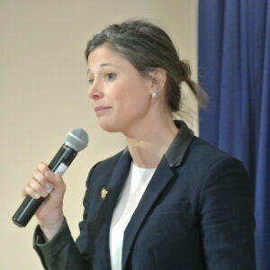 Goodlander Tells Town Hall She’ll Fight DOGE, but Won’t Commit to Gov’t Shutdown
