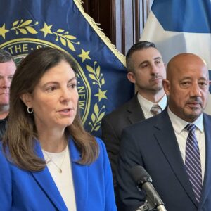 Ayotte Teams Up With Lawrence, Ma. Mayor DePeña In Fight Against Fentanyl