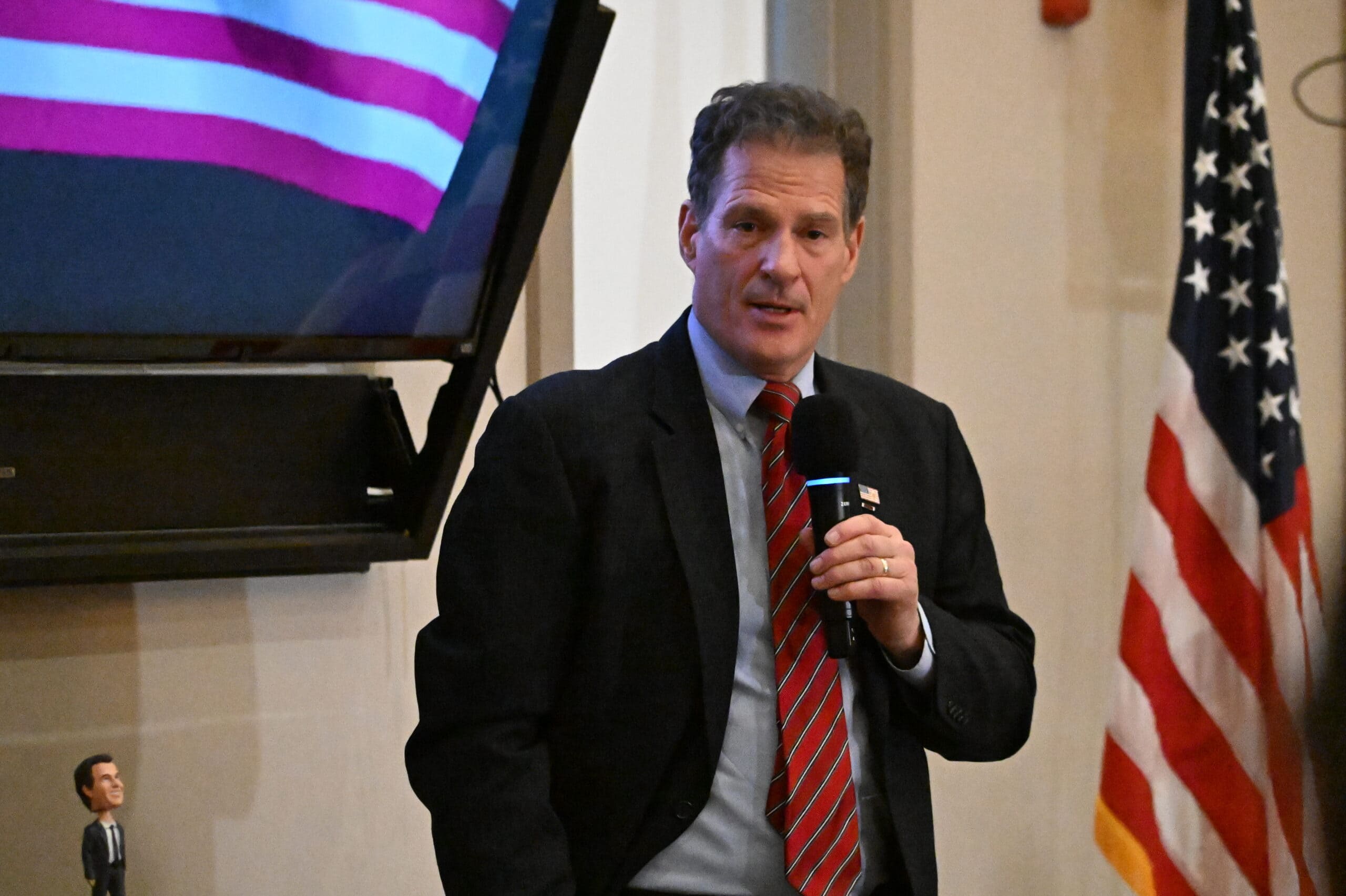 ANALYSIS: For Scott Brown, The Only Direction Is Down